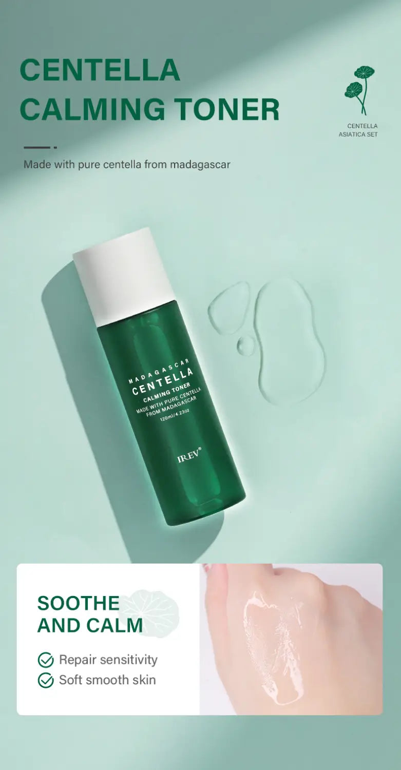 Grüne Glasflasche mit weißem Verschluss, beschriftet mit „Centella Calming Toner“ von irev, aus dem Centella-asiatica-5-teiligen Gesichtspflege-Set von irev.