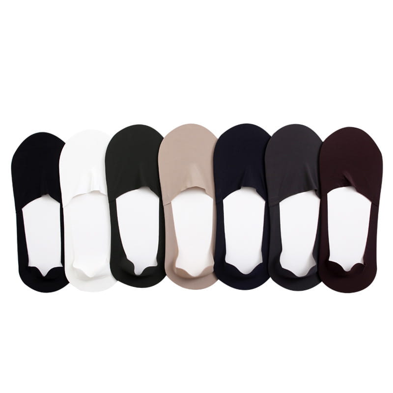 A set of six men cotton invisible no show socks in black, white, beige, and dark brown made from smooth stretchy fabric.