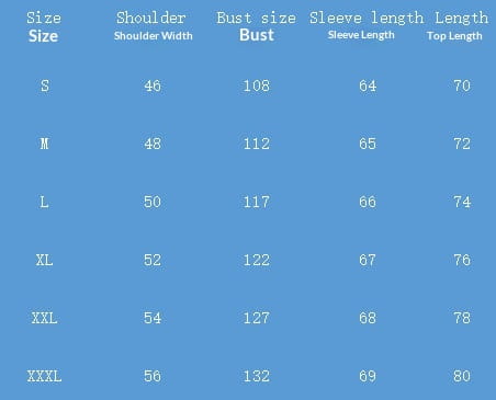 Blaue Größentabelle für einen Damens-Top, die neben einem Herren-Leinenhemd mit Kapuze und Shorts-Set angezeigt wird und die Produktsizing-Details hervorhebt.