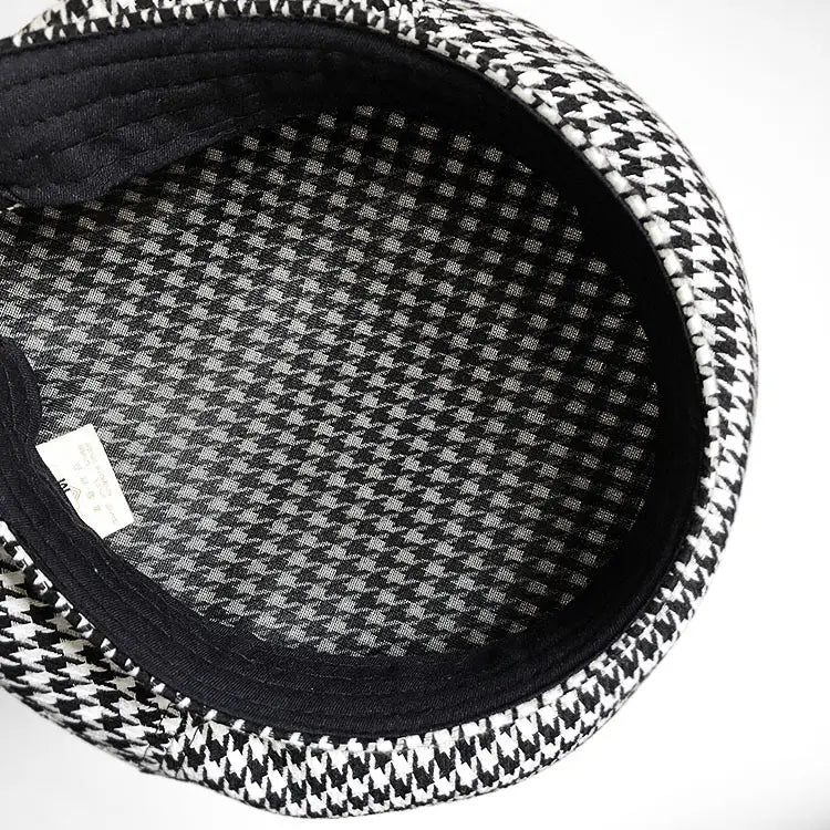 Chapeau en laine béret noir pour peintre, pour femmes, présentant un motif pied-de-poule noir et blanc et une doublure intérieure matelassée et souple