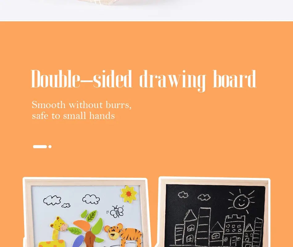 白いフレームの子ども向け木製マグネットパズルお絵かきボード。片面にはカラフルで子ども向けのデザインがあり、もう片面には黒いチョークボードの表面があります。