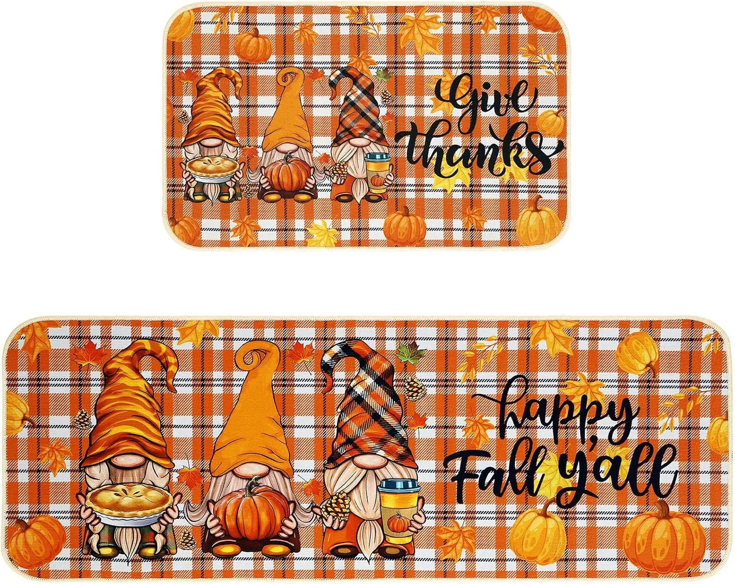 Herbstliche Küchenmatten im Gnome-Karo-Design, 2er-Set, Thanksgiving-Motiv: mit orangefarbenen und weißen Karomatten, drei Cartoon-Zwergen und herbstlichen Accessoires.