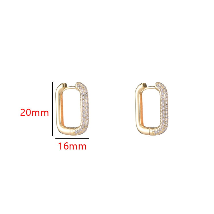 Ohrringe mit rechteckigen Hänge- bzw. Creolen-Design aus Goldkristall-Pavé: mit goldfarbener Oberfläche und klaren Kristallen, die entlang der äußeren Kanten eingefasst sind.
