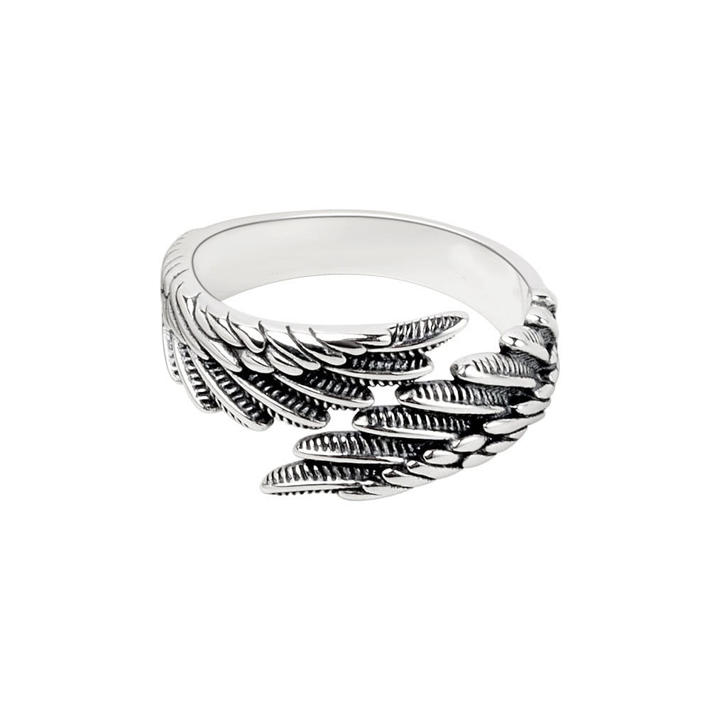 925 sterling silver angel wing ring in silver with detailed feathered design