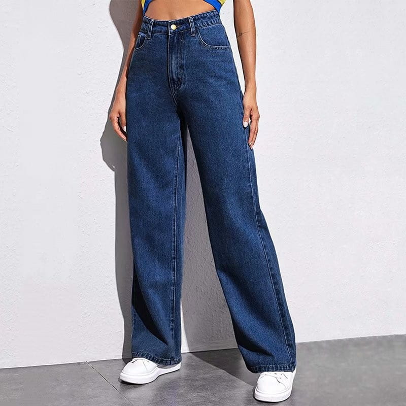 Jeans de mezclilla (denim) lavada de pierna recta para mujer, en un lavado azul medio clásico, con diseño de tiro alto y pierna ancha, silueta de corte recto y cierre con botones.