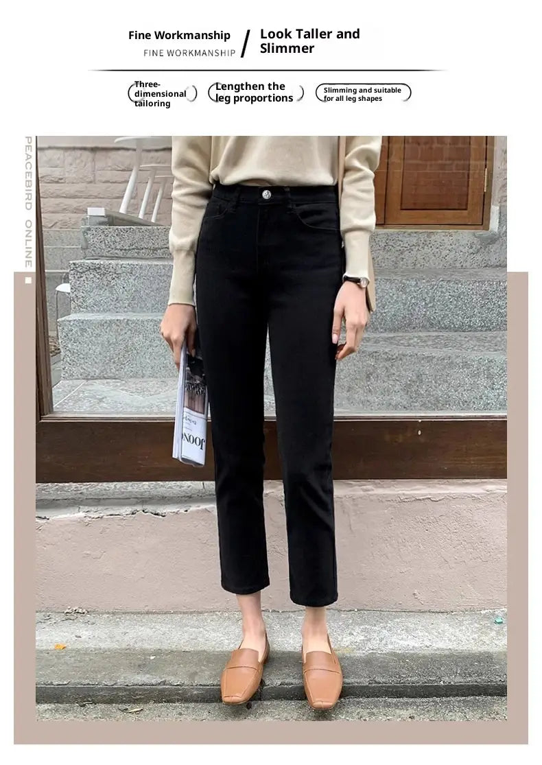 Schwarze Samtgefütterte High-Waist-Jeans-Leggings in Schwarz mit schmaler, gekürzter Passform und klassischem Fünf-Taschen-Design.