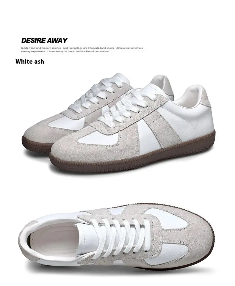 Deutsche Trainingsschuhe Herren aus Leder und Casual-Sneakern in Weiß-Asche mit einem eleganten, minimalistischen Design: Veloursleder- und glatte Lederelemente in sanften Grau- und Weißtönen.