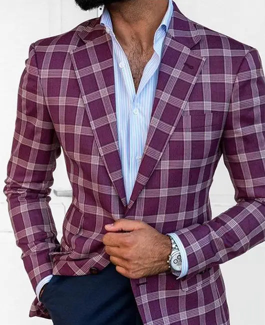 Lila Karos-Blazer Slim Fit mit weißen und hellvioletten Streifen aus tailliertem Stoff für Herrenmode im Casual-Stil.
