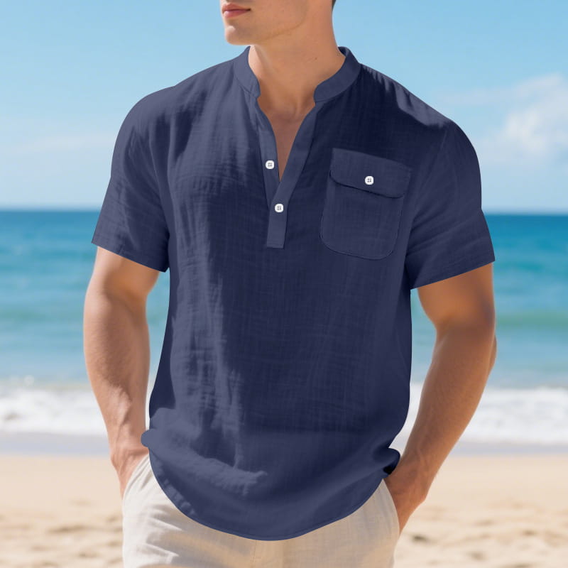 Herren-Navyblaues Leinenhemd im lässigen Stil mit kurzem Ärmel mit weißen Knöpfen und Brusttasche.