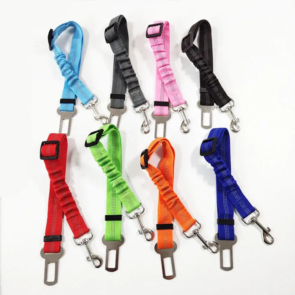ブルーグレー、ピンク、ブラック、レッド、グリーン、オレンジ、ロイヤルブルーのカラフルなエラスティック犬用シートベルト安全ハーネス用リードストラップ。車用に適したシルバーの金属バックル付き。