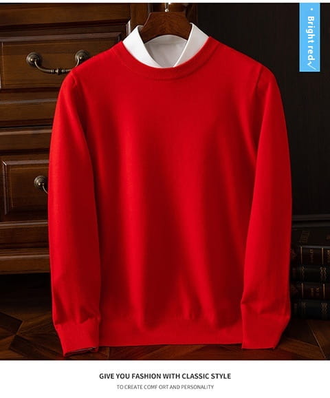 Suéter tipo pulóver de cuello redondo acanalado para hombre en rojo intenso, con cuello interior blanco a contraste.