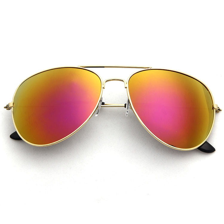 Classic unisex metal aviator sunglasses with gold rims and gradient mirrored lenses shifting from pink to orange featuring uv protection.