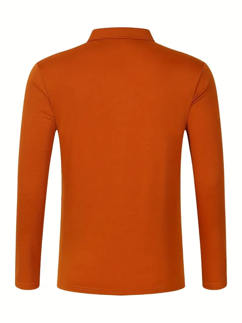 Einfarbiges oranges langärmliges Polohemd mit klassischem Kragen und glatter, figurbetonter Passform, geeignet für Casual-Sportbekleidung.