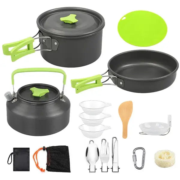 Schwarzes 16-teiliges Camping-Kochgeschirrset mit Limettengrünen Griffen und Deckeln, einschließlich Topf, Pfanne, Kessel, Utensilien, Schneidebrett und Tragetasche für das Kochen im Freien.