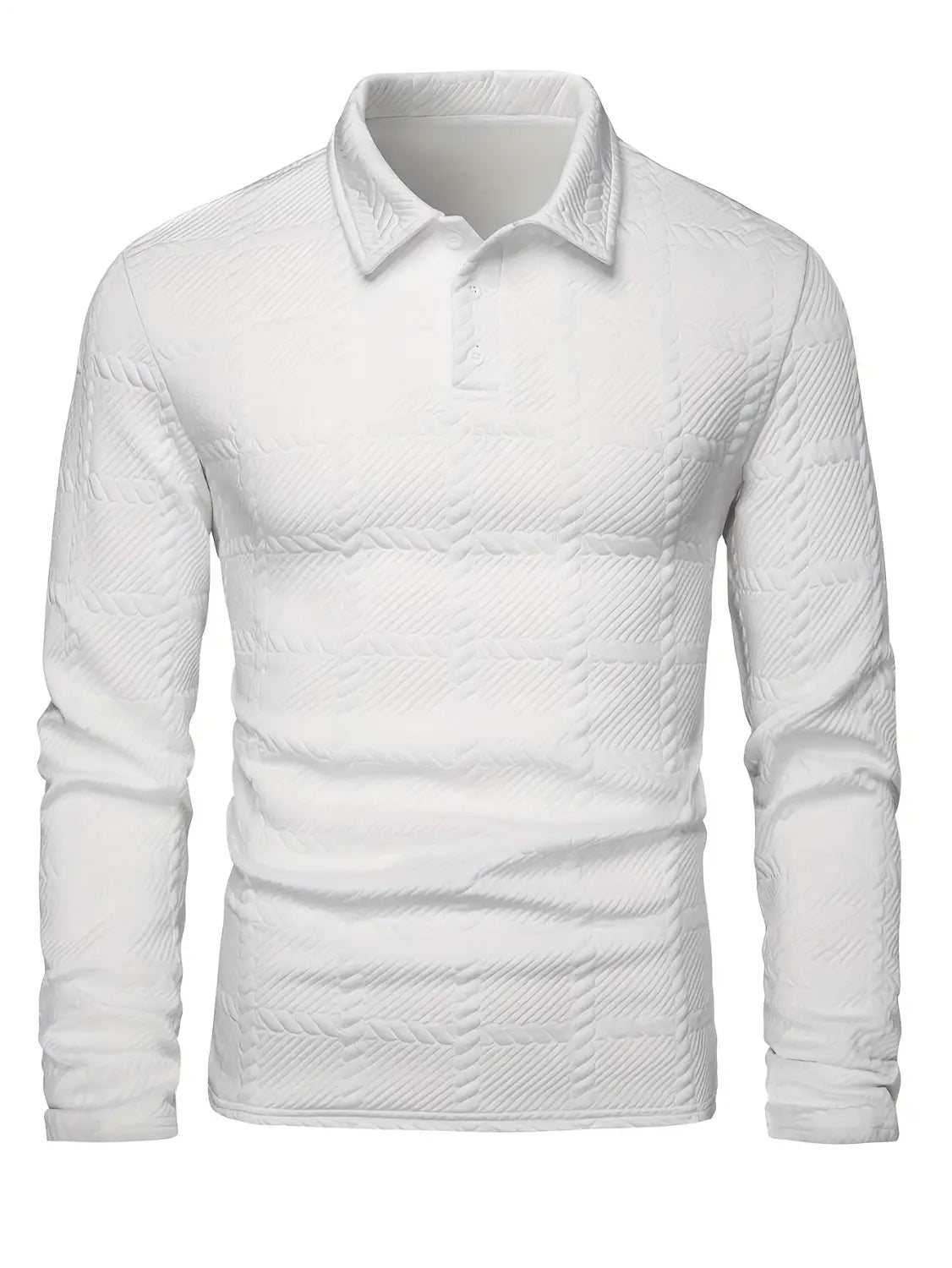 Camisa tipo polo de manga larga blanca que presenta un patrón de canalé trenzado texturizado en toda la tela, para un ajuste sofisticado y confortable