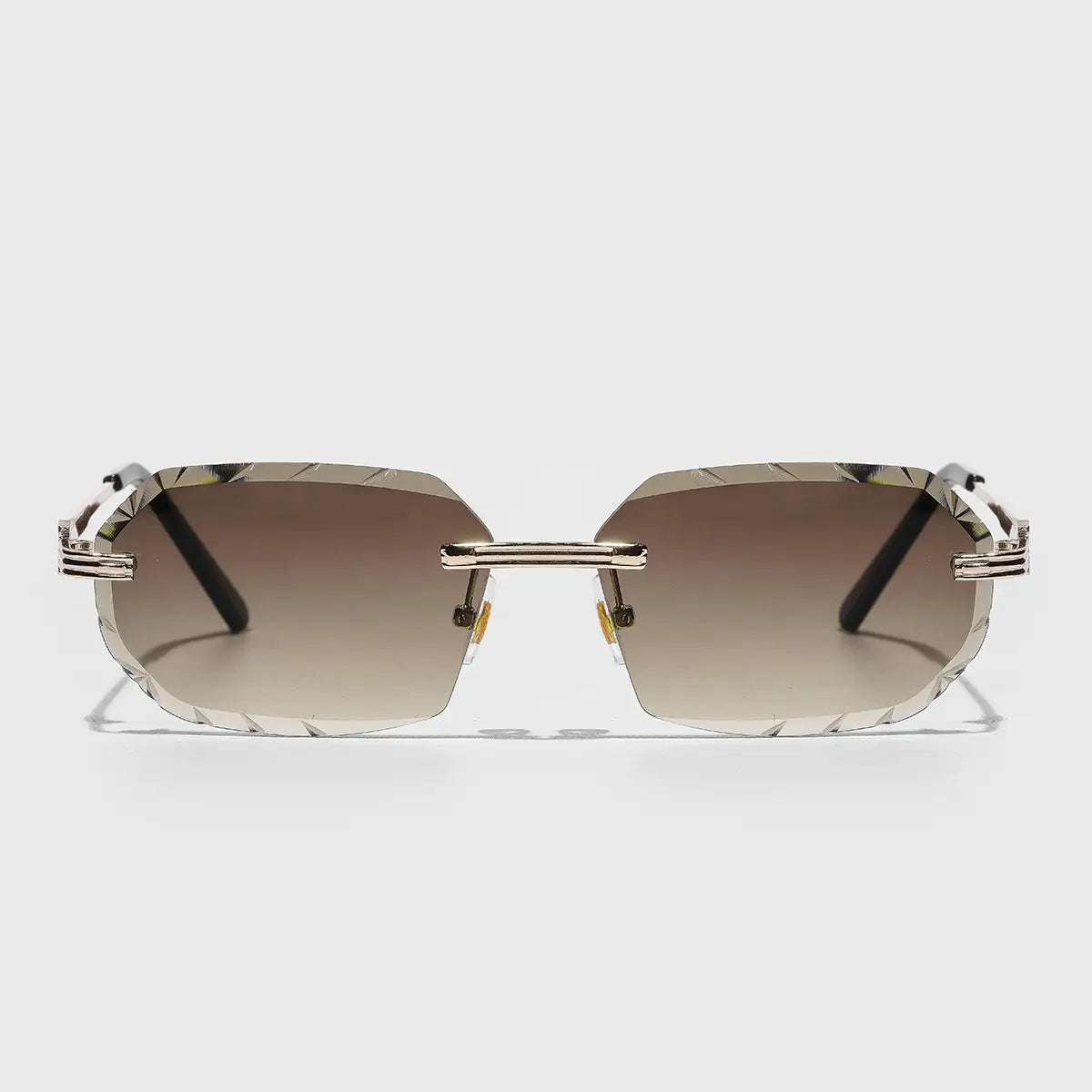 Silberfarbene Fassung für rahmenlose geometrische Diamant-Schnitt-Gradienten-Sonnenbrille mit facettierten Gläsern, die von Dunkelbraun zu helleren Farbtönen übergehen