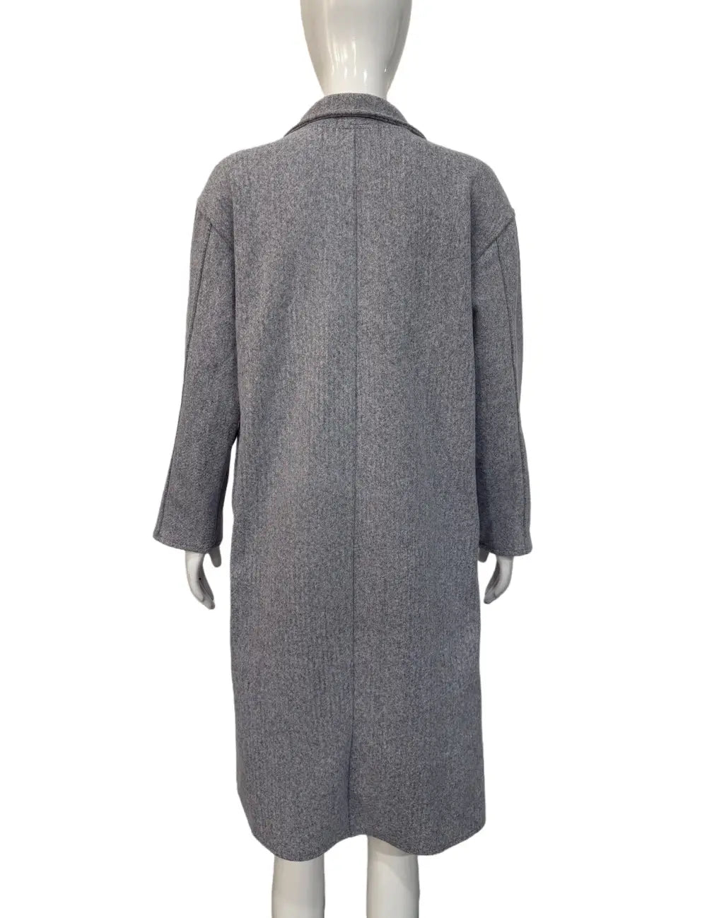 Grauer Wollmantel mit klassischem Kragen und geraden Ärmeln, gezeigt als Teil der hellblauen Wollmantel-Slim-Retro-Doppbreischter-Kollektion.