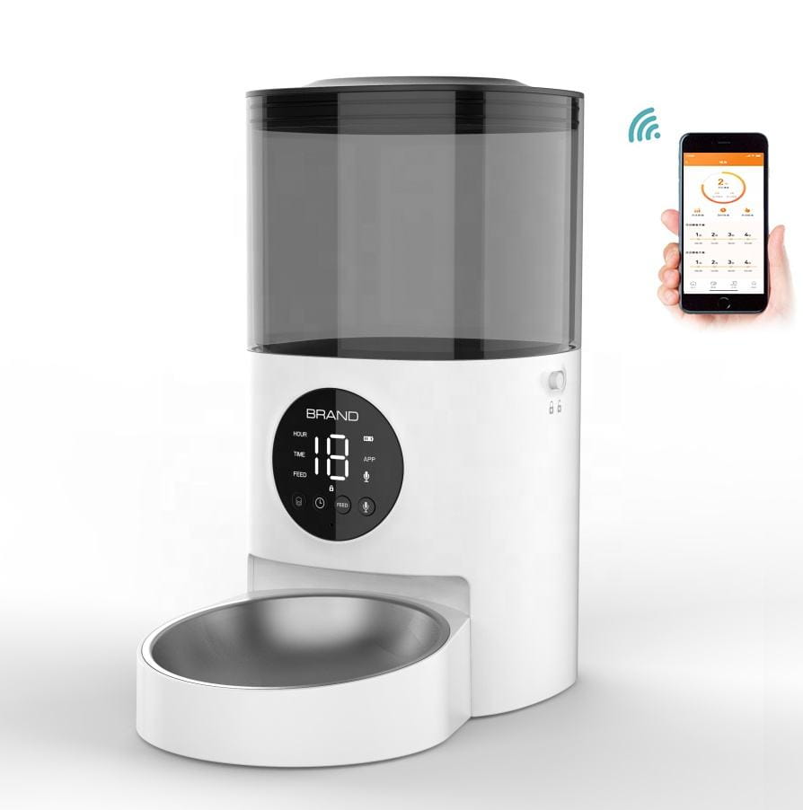 distributeur pour animaux domestiques intelligent Wi-Fi blanc pour chats et chiens avec un réservoir transparent gris de 4,5 l et un affichage numérique présentant un design moderne et élégant