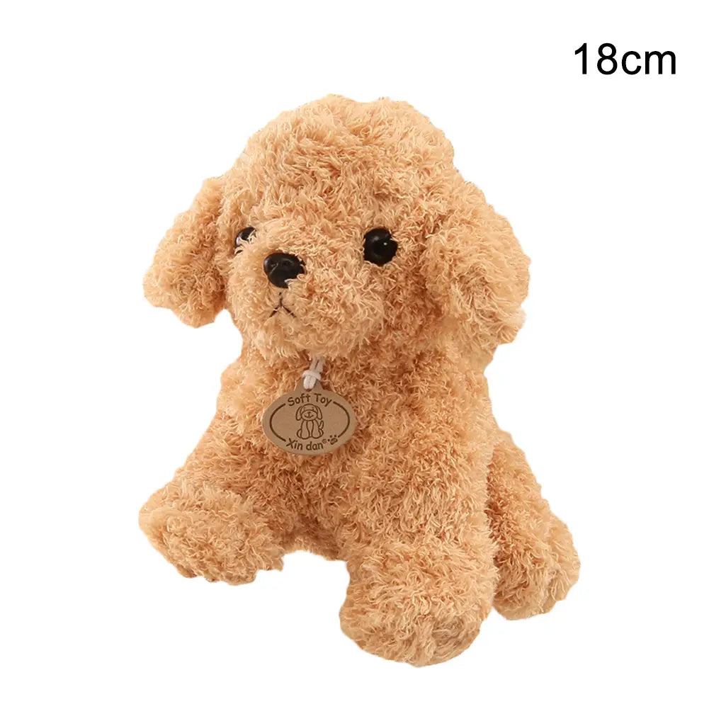 Un peluche color marrón claro con forma de caniche, juguete con pelaje rizado y ojos de botón negros, presentado como un animal de peluche de perro oso de peluche con caniche esponjoso.