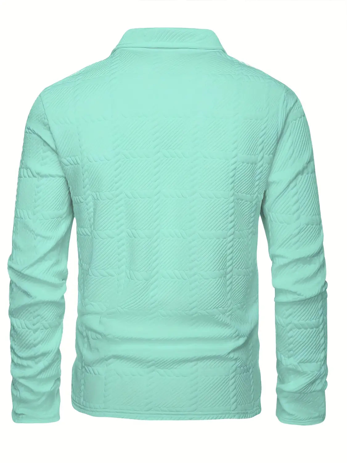 Camisa tipo polo de manga larga con textura color verde menta con un patrón tejido mostrado desde la parte posterior.
