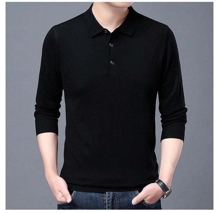 Schwarzes, langärmeliges Wollstrick-Poloshirt mit klassischem Kragen und dreiknöpfiger Leiste für Herren.