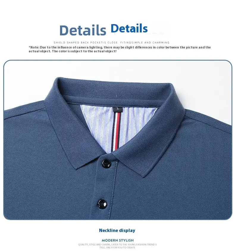 Dunkelblaues Herren-Poloshirt mit kurzem Ärmel mit geripptem Kragen und gestreifter Innenfütterung – Casual-Sommeroberteil.