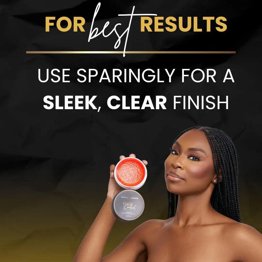 Poudre fixatrice brillante orange vif dans un compact argenté élégant, portant le nom de marque Luther et la ligne de produit flawless control visible sur son couvercle, pour une cire coiffante pour cheveux bask and lather à tenue forte, contrôle des contours pour la mise en forme, 150 ml.