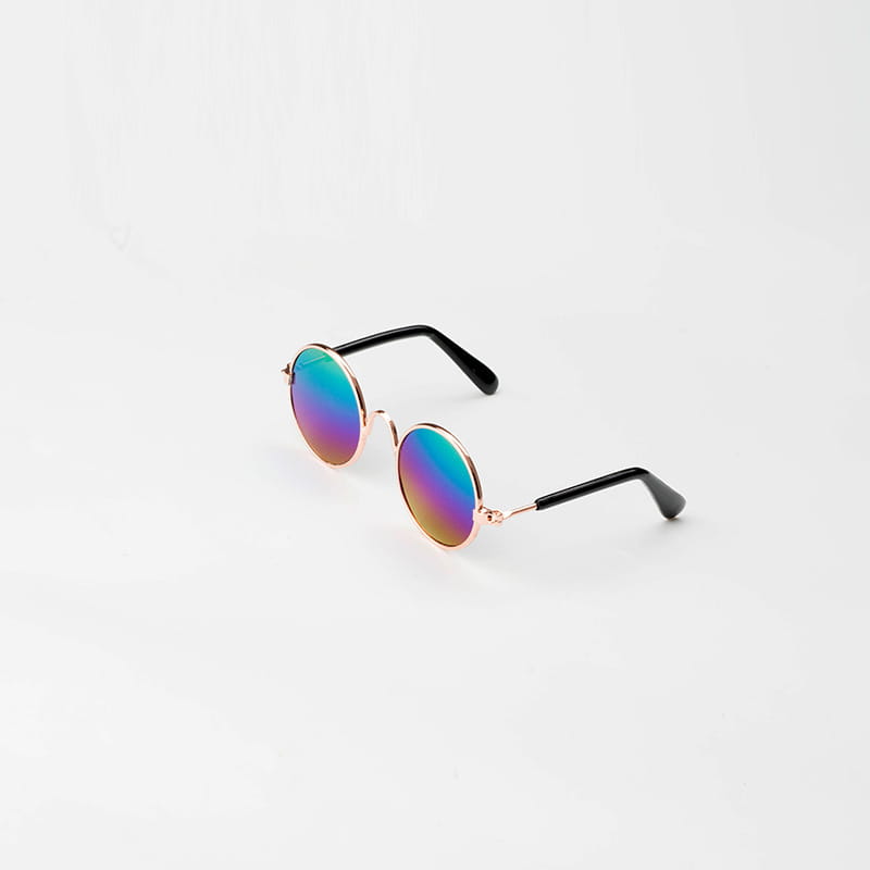 Rose gold metal round cat sunglasses with iridescent blue and purple mirrored lenses and black temple arms.