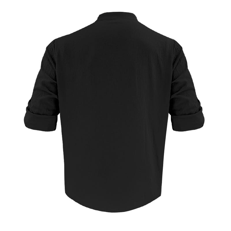 Camisa entallada para hombre en lino de mezcla color negro, con cuello alzapié y mangas largas arremangadas.
