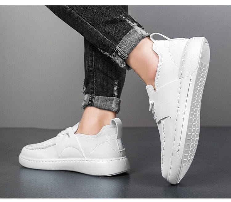 Chaussures en cuir rétro britanniques élégance décontractée pour homme, en blanc, avec semelle massive et design minimaliste
