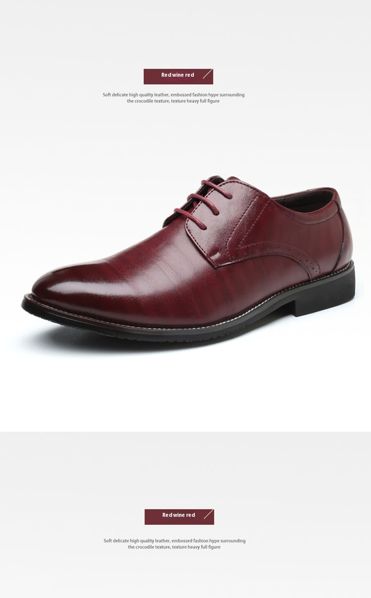 Chaussure habillée de type oxford en cuir pour homme, brogue, en cuir bordeaux, avec une finition polie et un design classique à laçage.