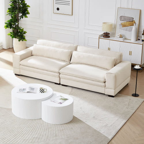 cremefarbene gepolsterte Mid-Century-Modern-4-Sitzer-Fabric-Sektionsecke mit klaren Linien und modernem Design in Beige, mit einer Breite von 105 Zoll.