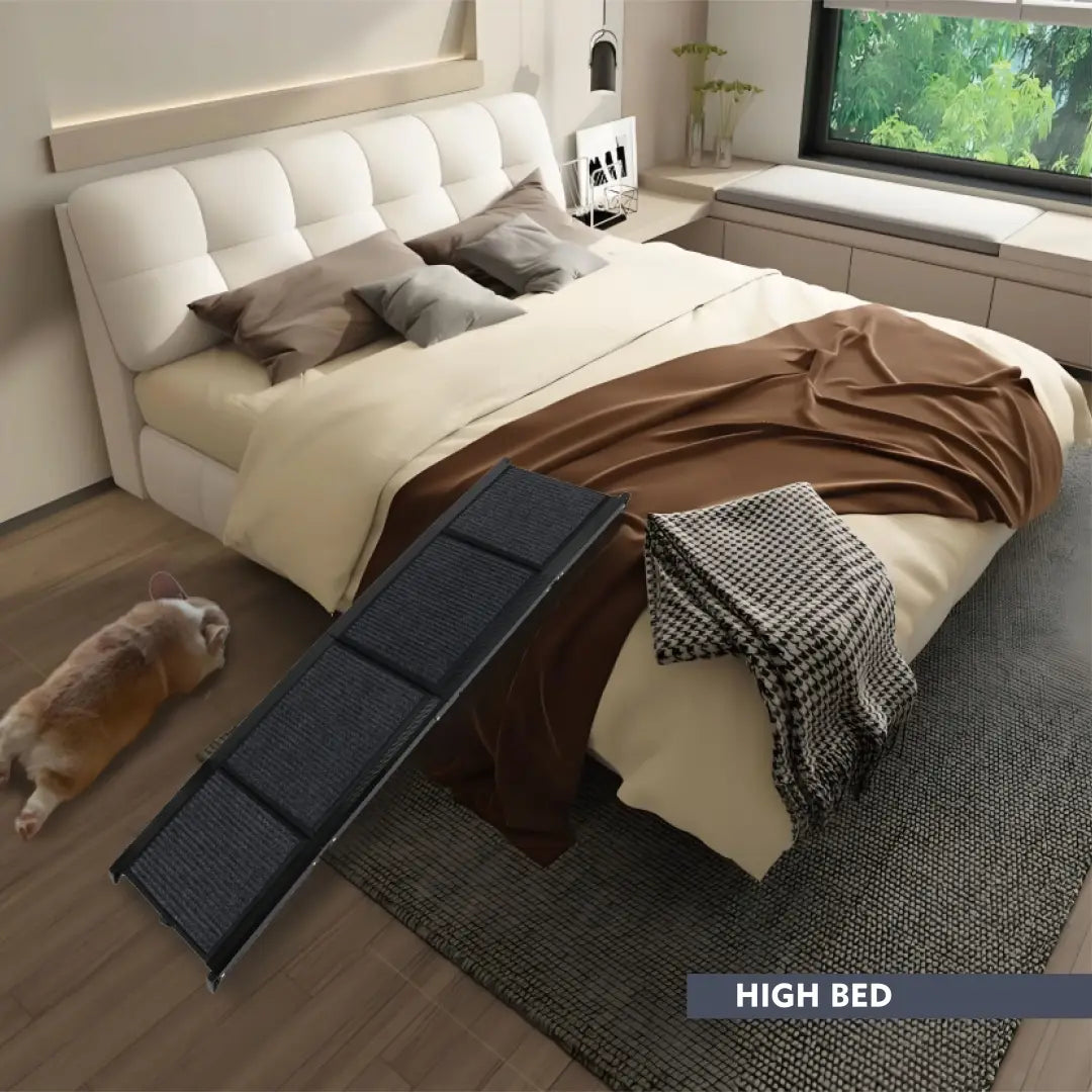 Rampa negra plegable portátil de perro de tres secciones con superficie con textura para facilitar la tracción y soportar hasta 250 libras