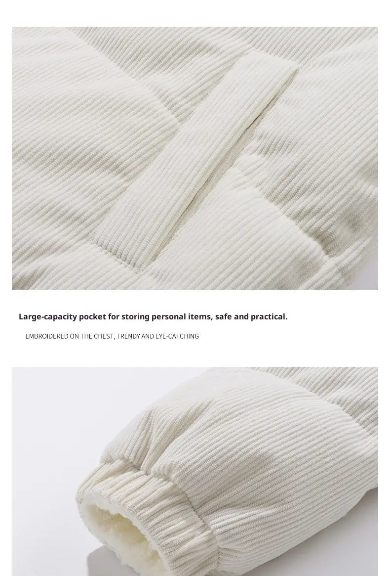 Cremefarbene Cord-Pufferjacke mit wattiertem Design, elastischen Bündchen und Fleece-Fütterung für Wärme.