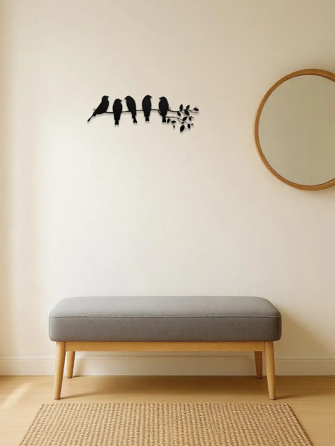 Sculpture de décoration murale en métal noir représentant cinq oiseaux sur une branche, conçue pour un usage décoratif intérieur