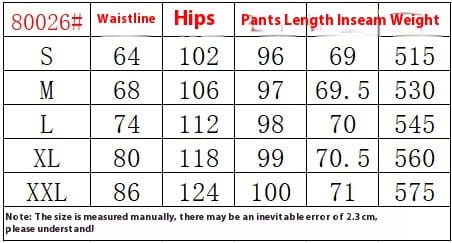 L’image montre un tableau des tailles en centimètres pour des jeans droits gris délavé déchirés, disponibles du S à la taille XXL.