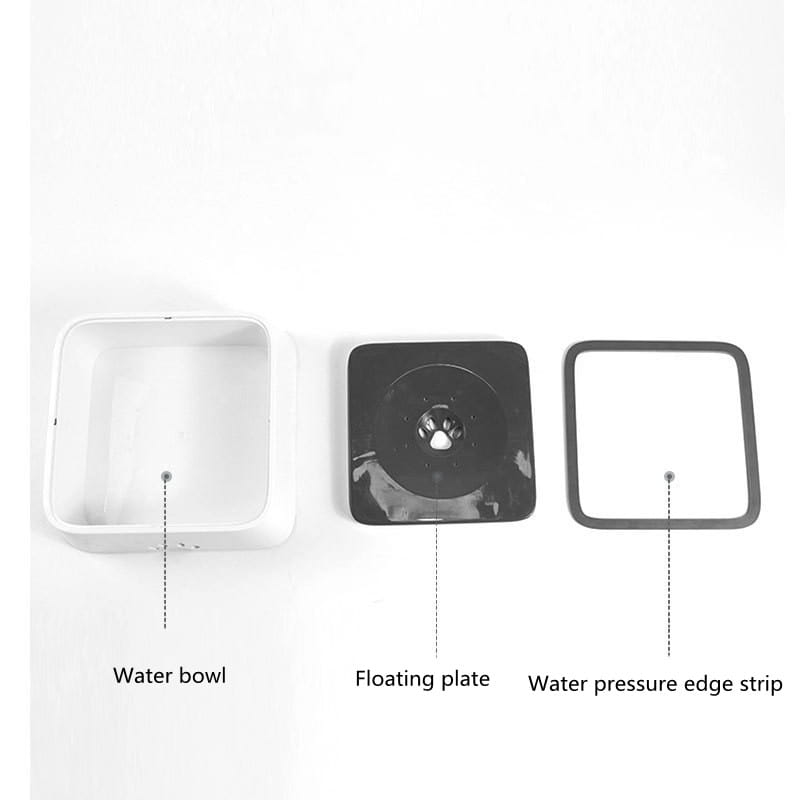 Weiße Kunststoff-Schale für 2 l zur Vermeidung von Überlaufen für Haustiere mit schwarzem schwimmendem Einsatz und passender Randleiste zur Verwendung als Slow-Feeder.