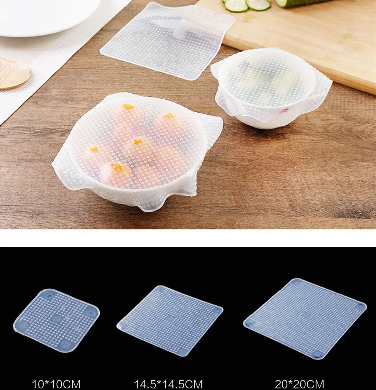 Couvercle extensible en silicone transparent avec une surface texturée à points et des bords flexibles, conçu pour s’adapter à diverses tailles de bols dans un lot de 4 couvercles réutilisables pour la conservation des aliments.