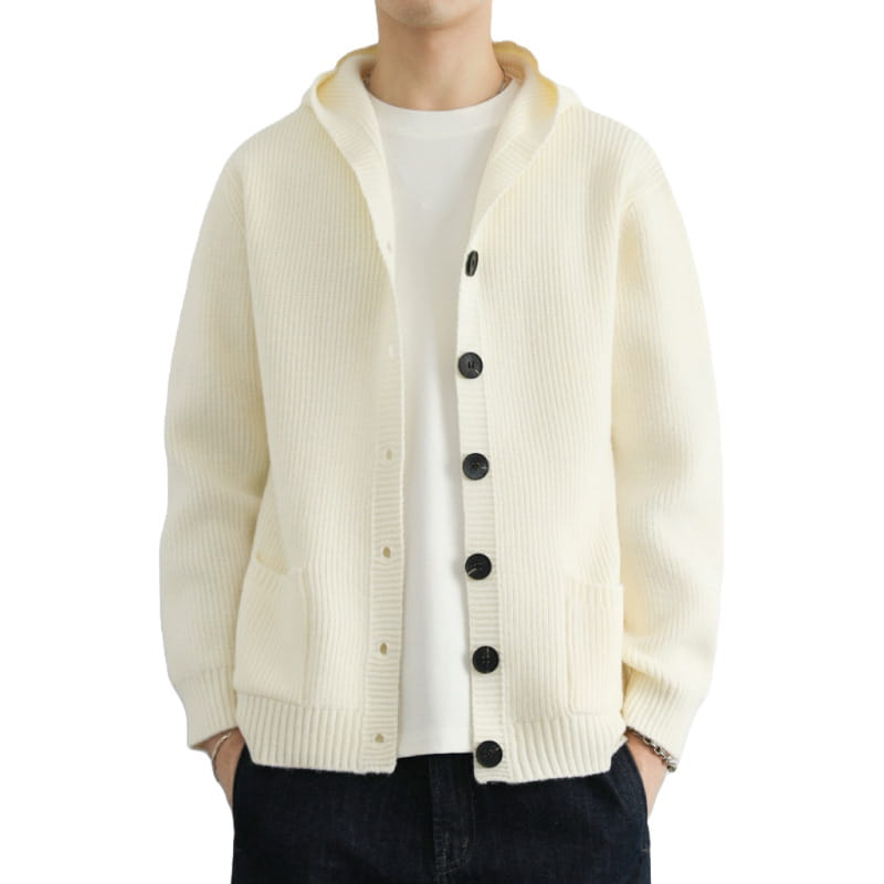 Cremefarbener Rippstrick-Hoodie-Cardigan mit schwarzen Knöpfen, entworfen als Casual-Pullover.