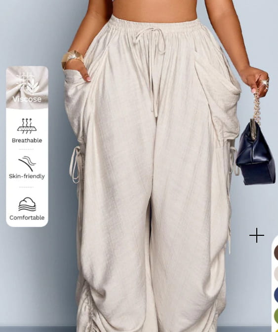 Beige Viskose-Faltenrockige High-Waist-Cargo-Hosen mit Kordelzugbund und Seitentaschen.