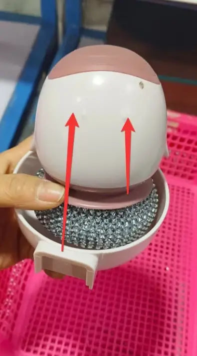 brosse pour plat en forme d’œuf sphérique blanche et rose, récurant-distributeur automatique de savon liquide, avec base détachable maintenant des boules de laine d’acier