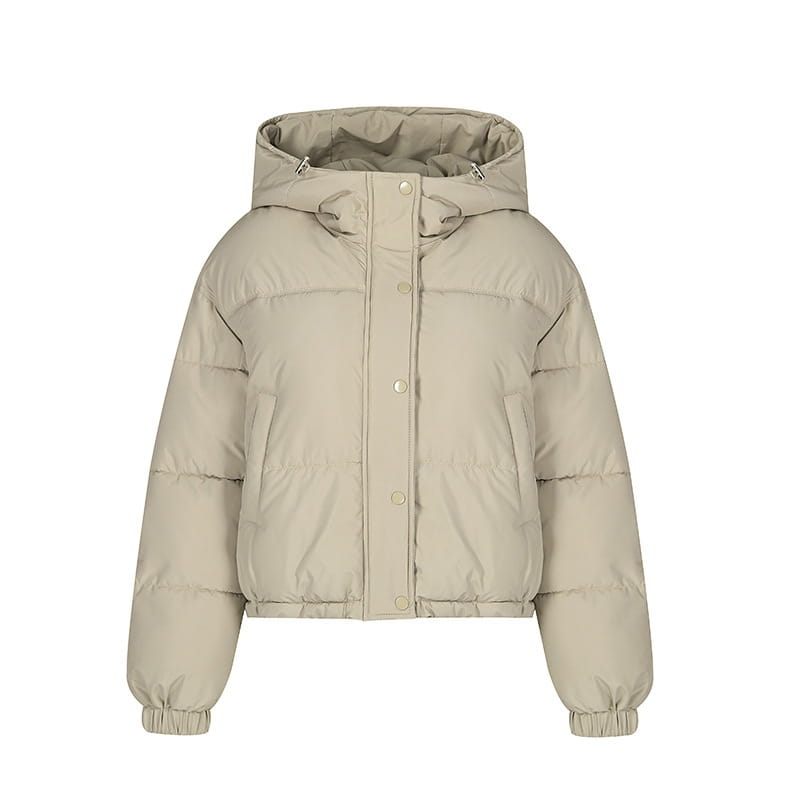 Beige leichte Kapuzen-Pufferjacke aus Baumwolle mit Knopfschließung und elastischen Bündchen.