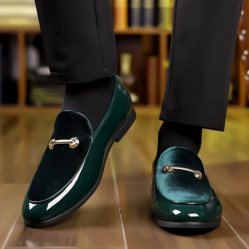 Men’s plus size brown leather loafer with suede toe cap and polished metal horsebit for British business wear.