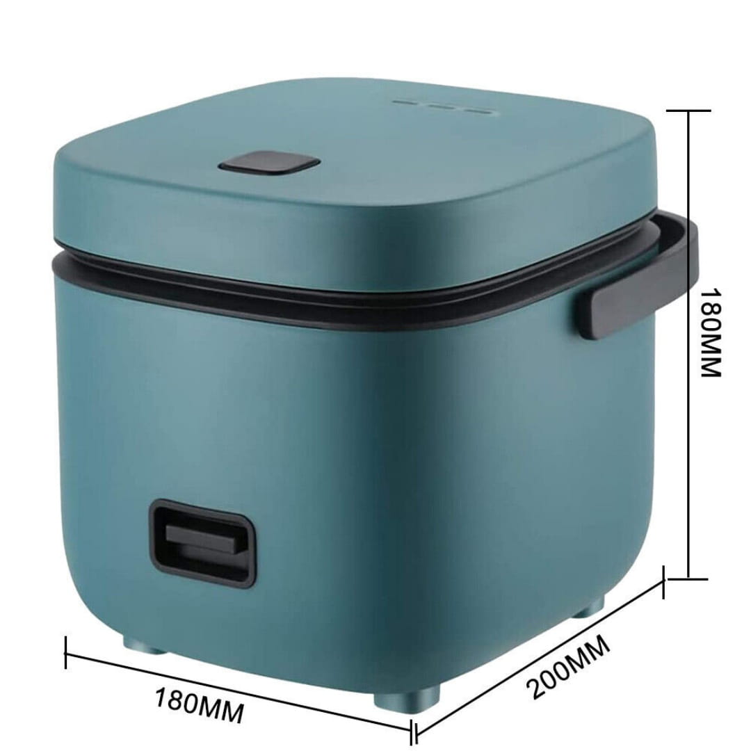 Cocotteuse à riz compacte de couleur turquoise avec des accents noirs et un design moderne et épuré, comprenant un cuiseur vapeur électrique de 1,2 L et un revêtement intérieur antiadhésif.