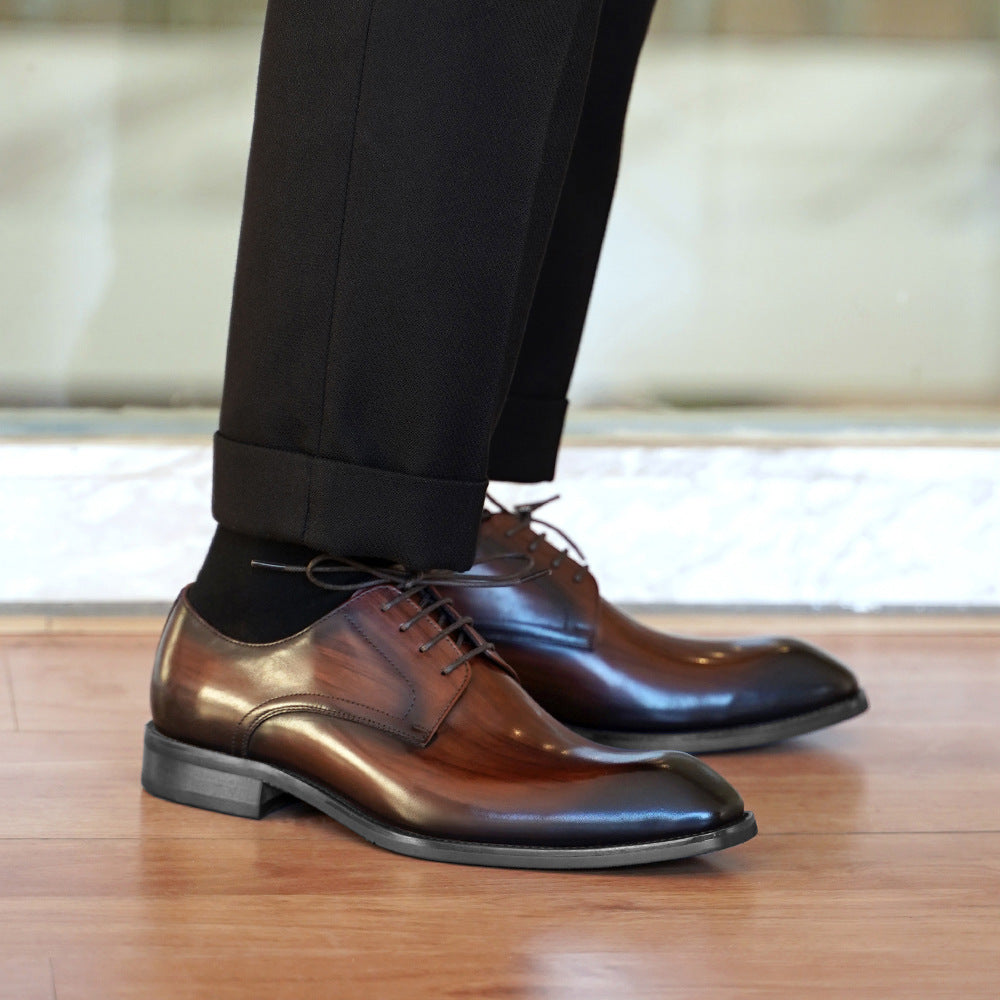 Men’s vintage square toe leather shoes featuring polished brown oxford design with two-tone finish and black laces