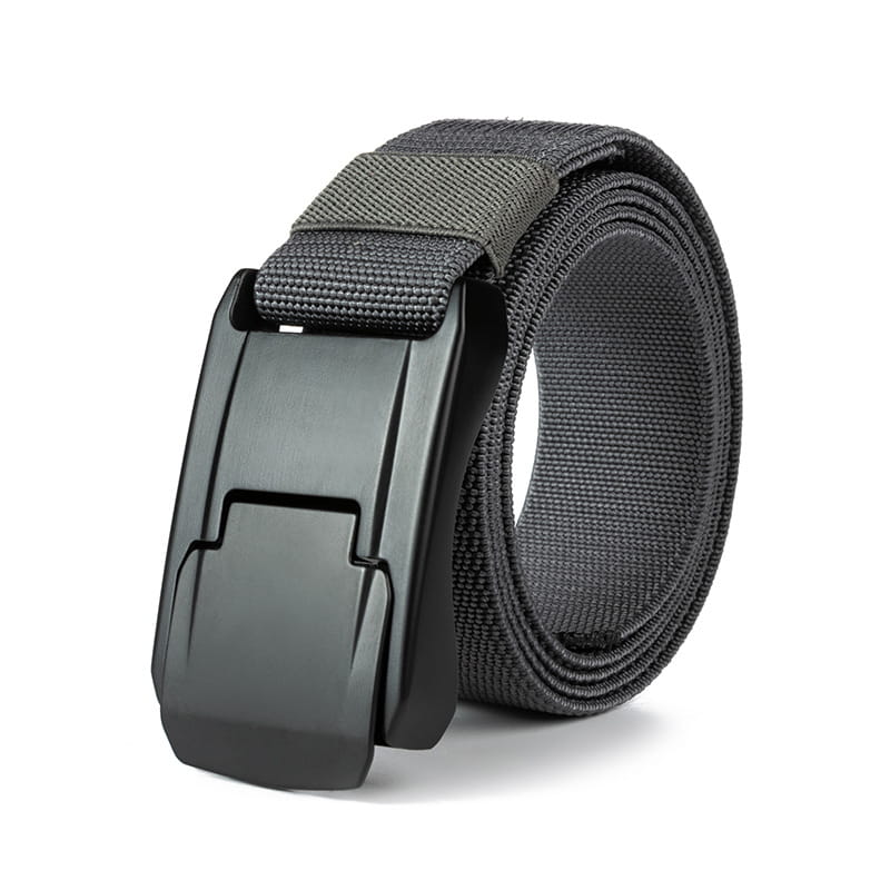 Ceinture tissée extensible tactique noire avec sangle en tissu gris foncé et boucle automatique en plastique à finition mate.