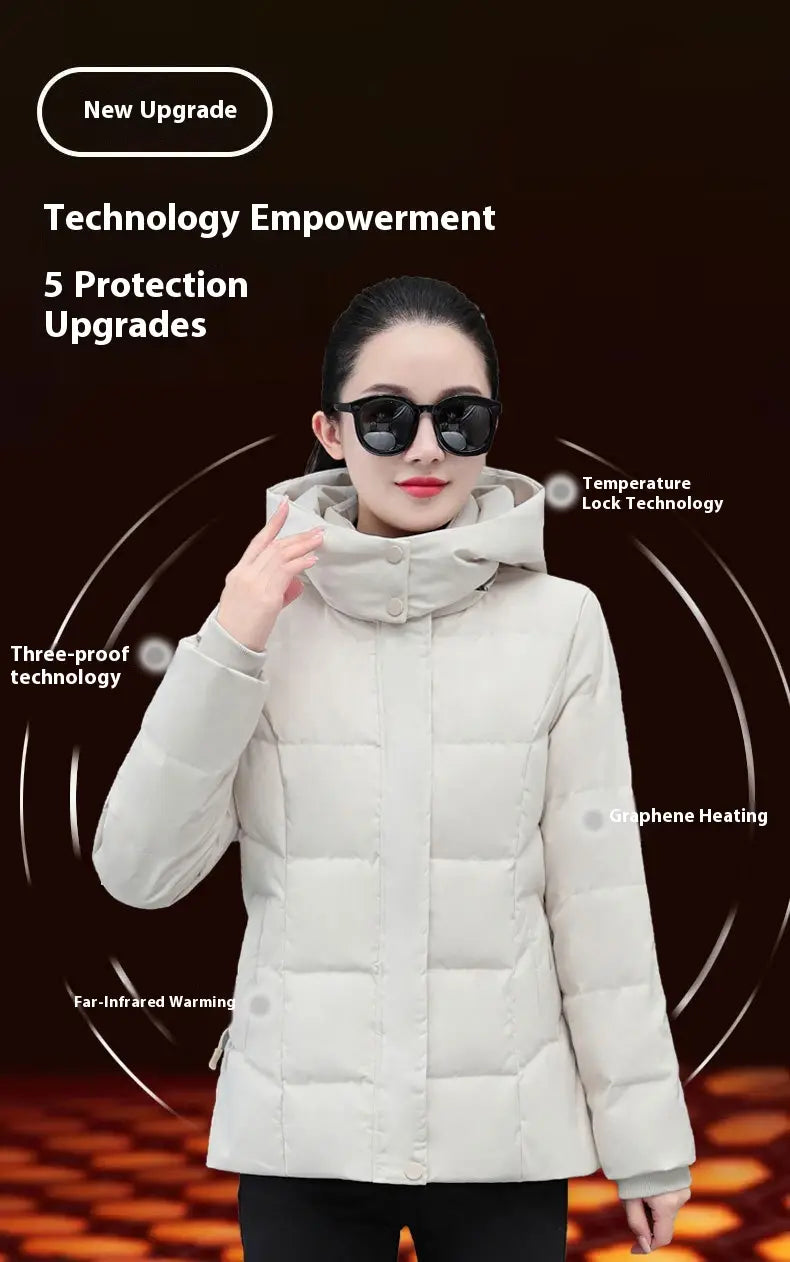 Una chaqueta corta de plumón para mujer de estilo elegante, color blanco roto, con cuello alto y diseño acolchado, para un abrigo grueso y abrigador para el invierno.