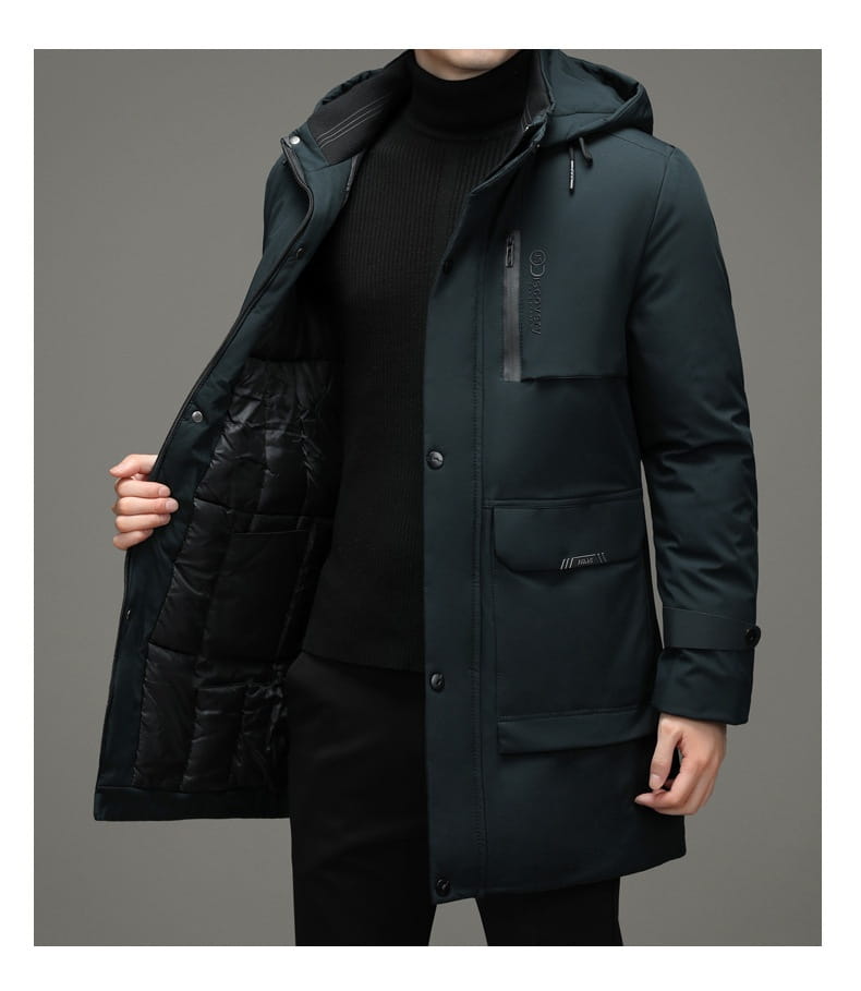 Abrigo acolchado de invierno para hombre en verde oscuro con capucha, forro acolchado y bolsillos delanteros, diseñado para clima frío.