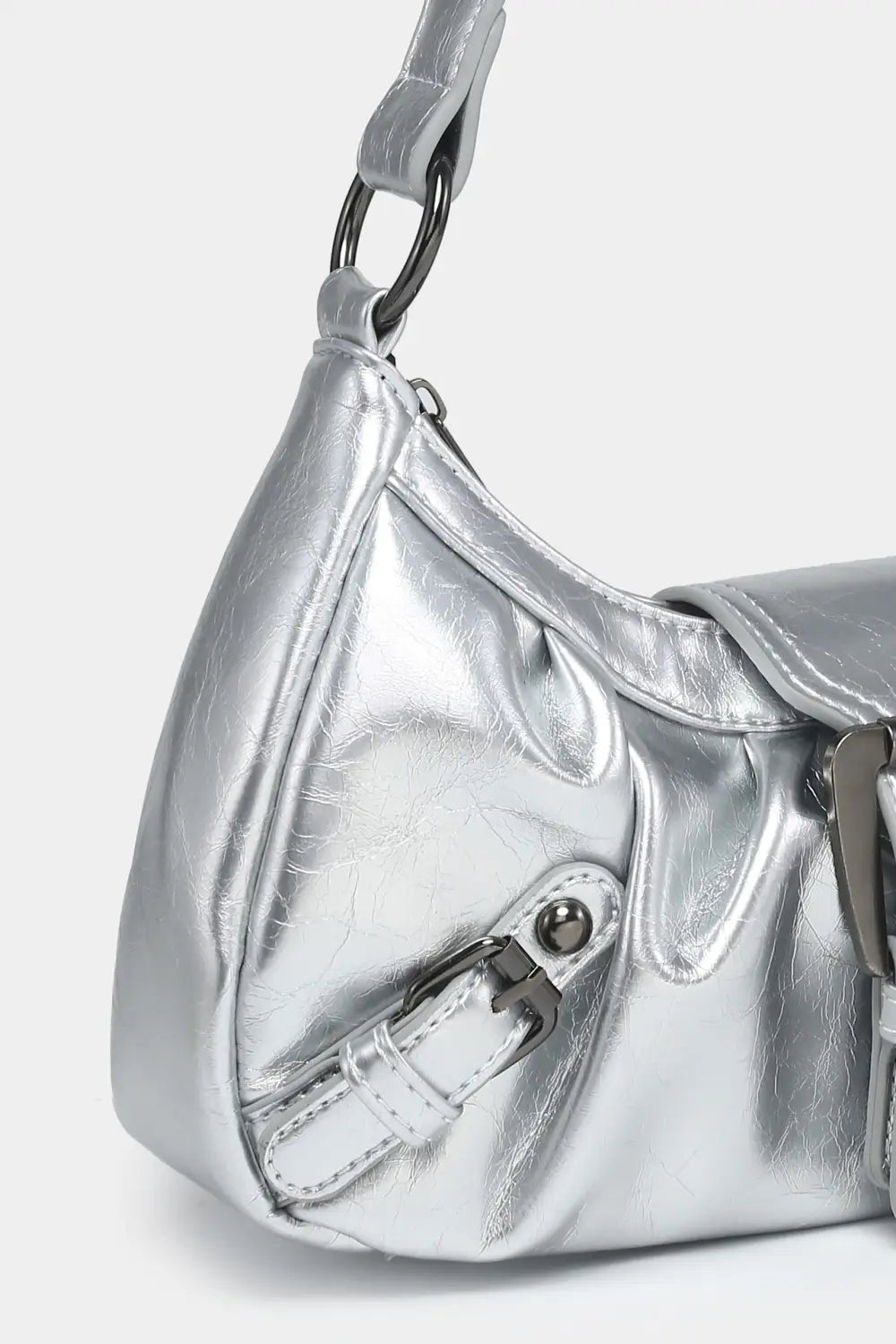 Vintage leather shoulder bag in silver metallic with sleek crinkled leather texture and black hardware accents.