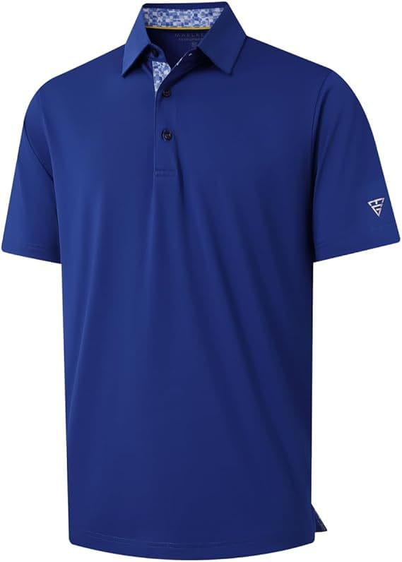 Königsblaues Herren-Golfpolohemd mit schnell trocknendem, atmungsaktivem Stoff; mit dezentem Muster im Innenkragen und einem kleinen weißen Logo am Ärmel.
